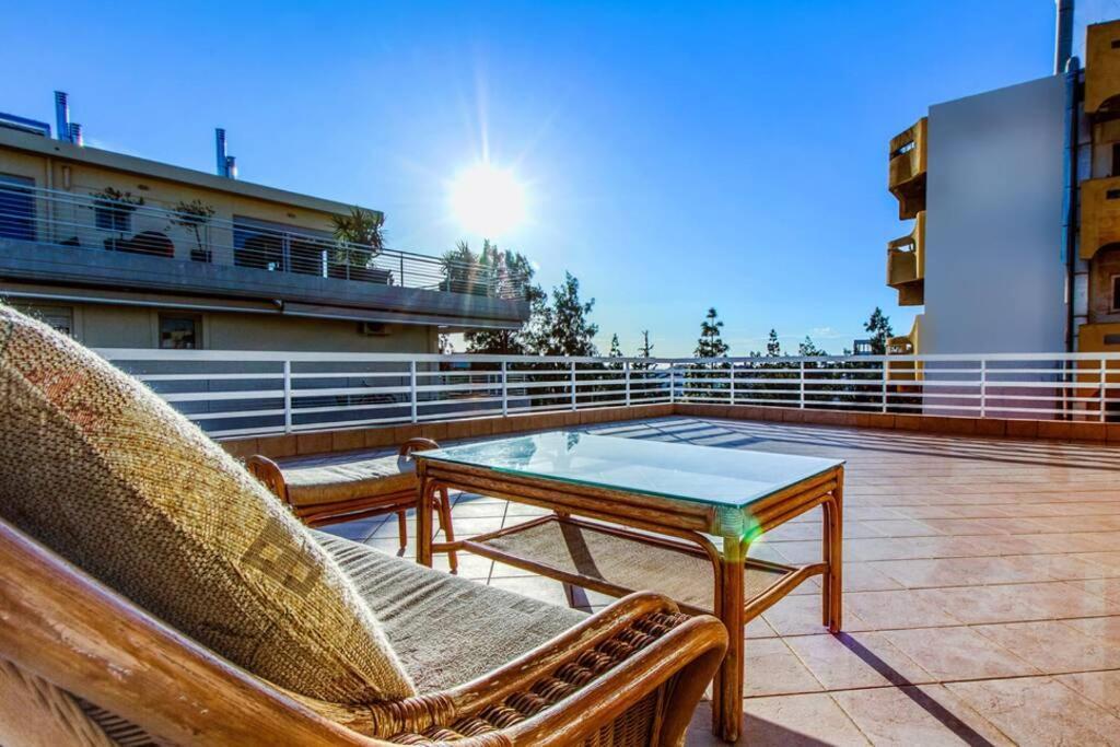 Spacious Apartment In Glyfada Close To The Sea Атина Екстериор снимка